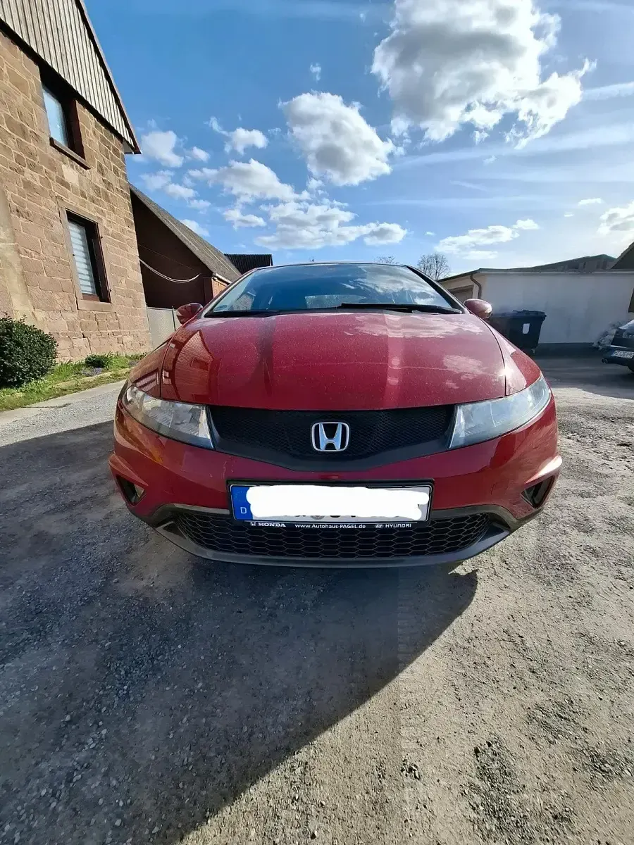 Gebraucht Honda Civic 99 PS (72 kW) 2011 Rot Limousine