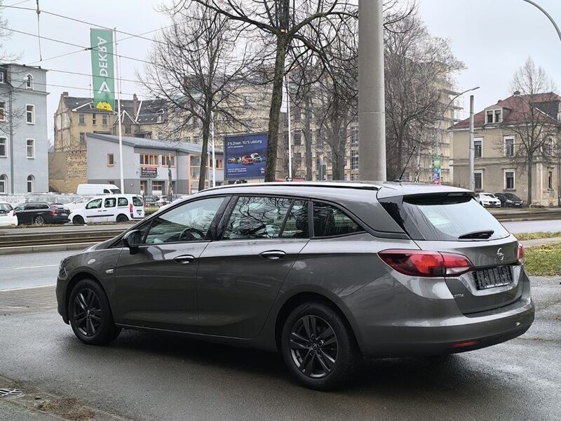 Gebraucht Opel Astra 145 PS (106 kW) 2020 Grau Kombi