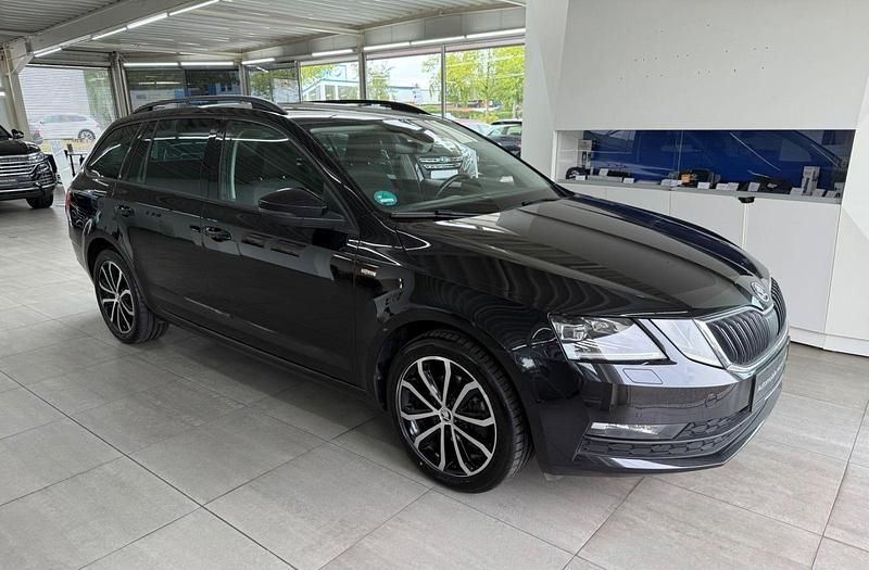 Schwarz Gebraucht 2020 Skoda Octavia Soleil Kombi | 16.990 € (Guter Preis) - Bild 1/4