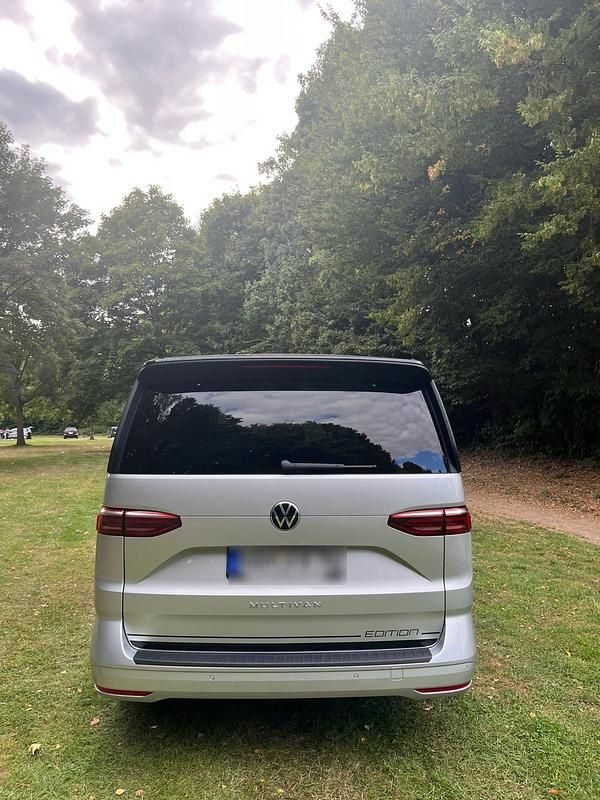 Gebraucht VW Multivan Edition 204 PS (150 kW) 2024 Grau Van