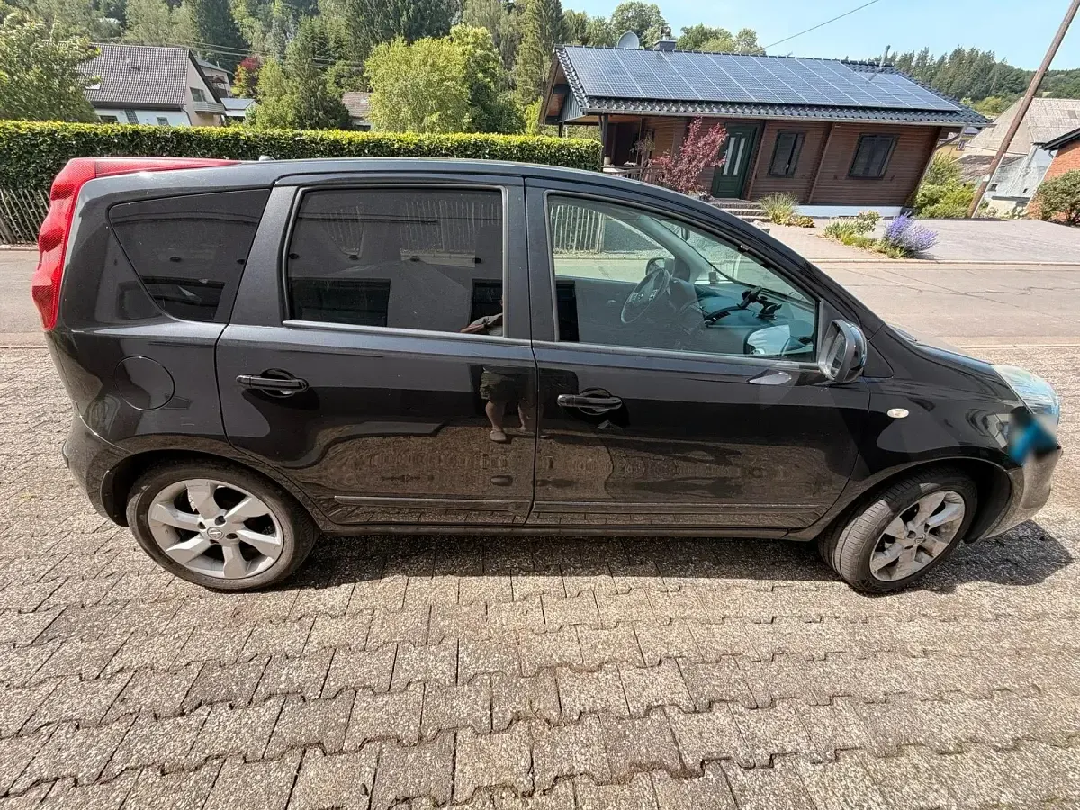 Gebraucht Nissan Note Acenta 88 PS (64 kW) 2010 Schwarz Kleinwagen