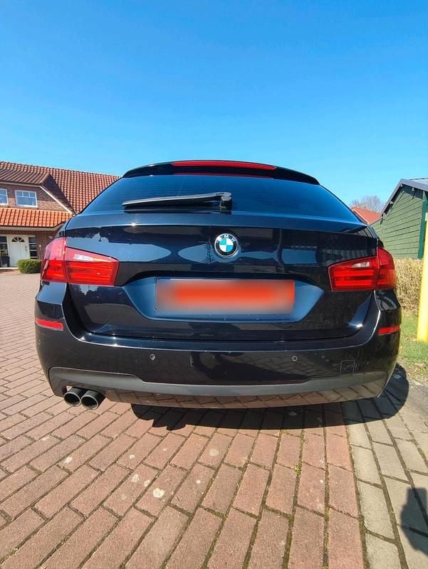 Gebraucht BMW 525 M Sport 218 PS (160 kW) 2013 Schwarz Kombi
