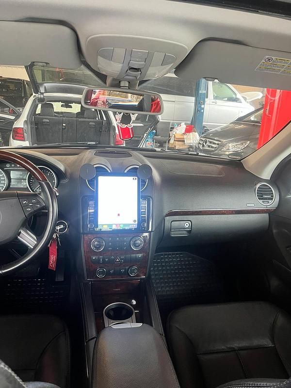 Gebraucht Mercedes GL320 224 PS (164 kW) 2007 Silber SUV