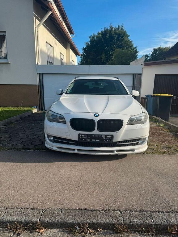 Gebraucht BMW 535 313 PS (230 kW) 2011 Weiß Kombi
