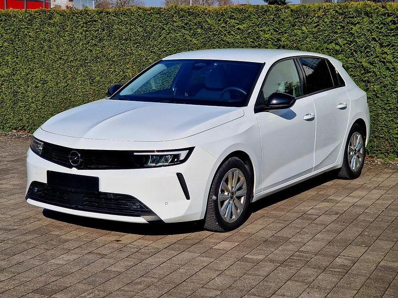 Gebraucht Opel Astra Elegance 131 PS (96 kW) 2023 Weiß Limousine