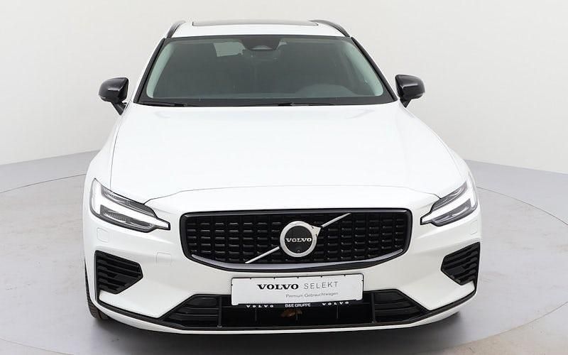 Gebraucht Volvo V60 Plus 455 PS (334 kW) 2025 Weiß Kombi
