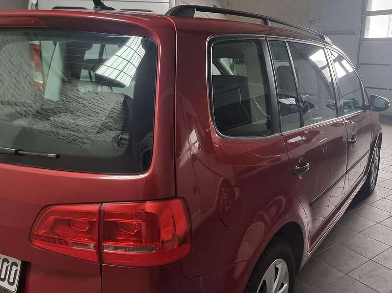 Gebraucht VW Touran 105 PS (77 kW) 2012 Rot Van / Kleinbus
