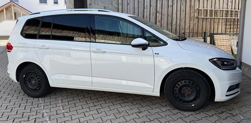 Gebraucht VW Touran Join 150 PS (110 kW) 2018 Weiß Van / Kleinbus