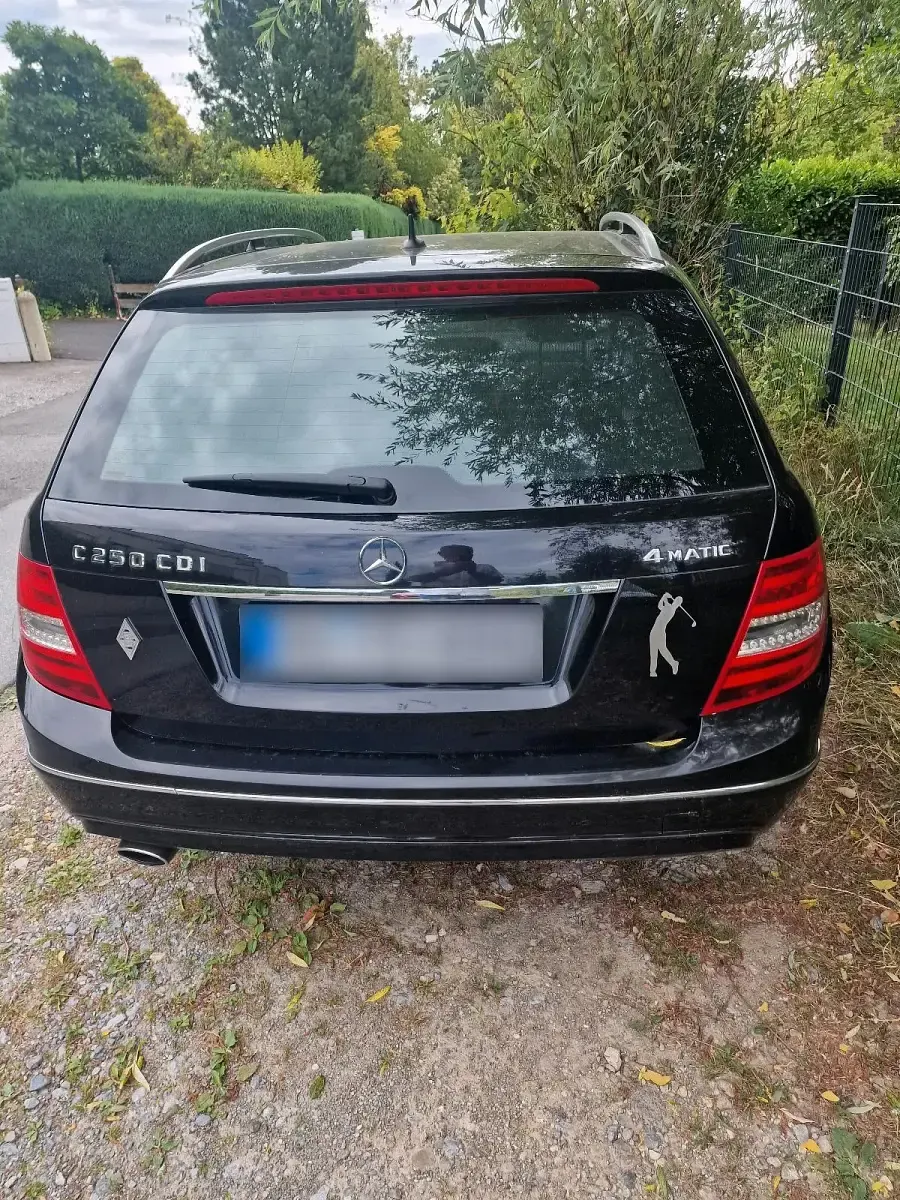 Gebraucht Mercedes 250 200 PS (147 kW) 2011 Schwarz Kombi
