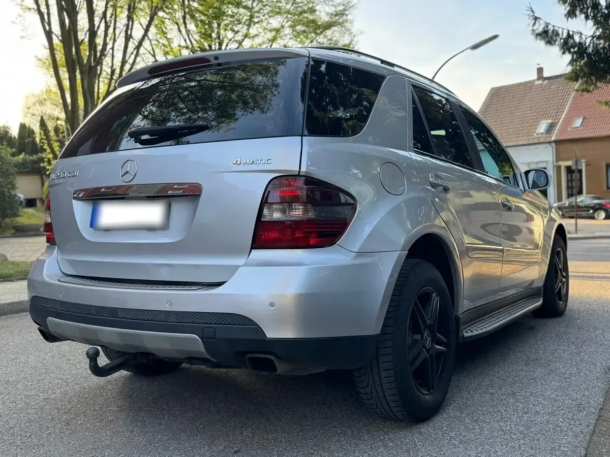 Używany Mercedes ML280 190 KM (139 kW) 2007 Srebrny SUV