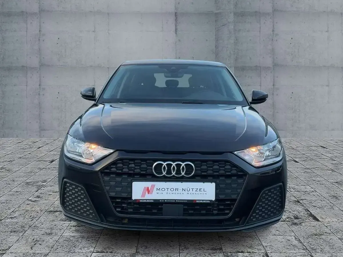 Second-hand Audi A1 95 CP (69 kW) 2022 Negru SUV