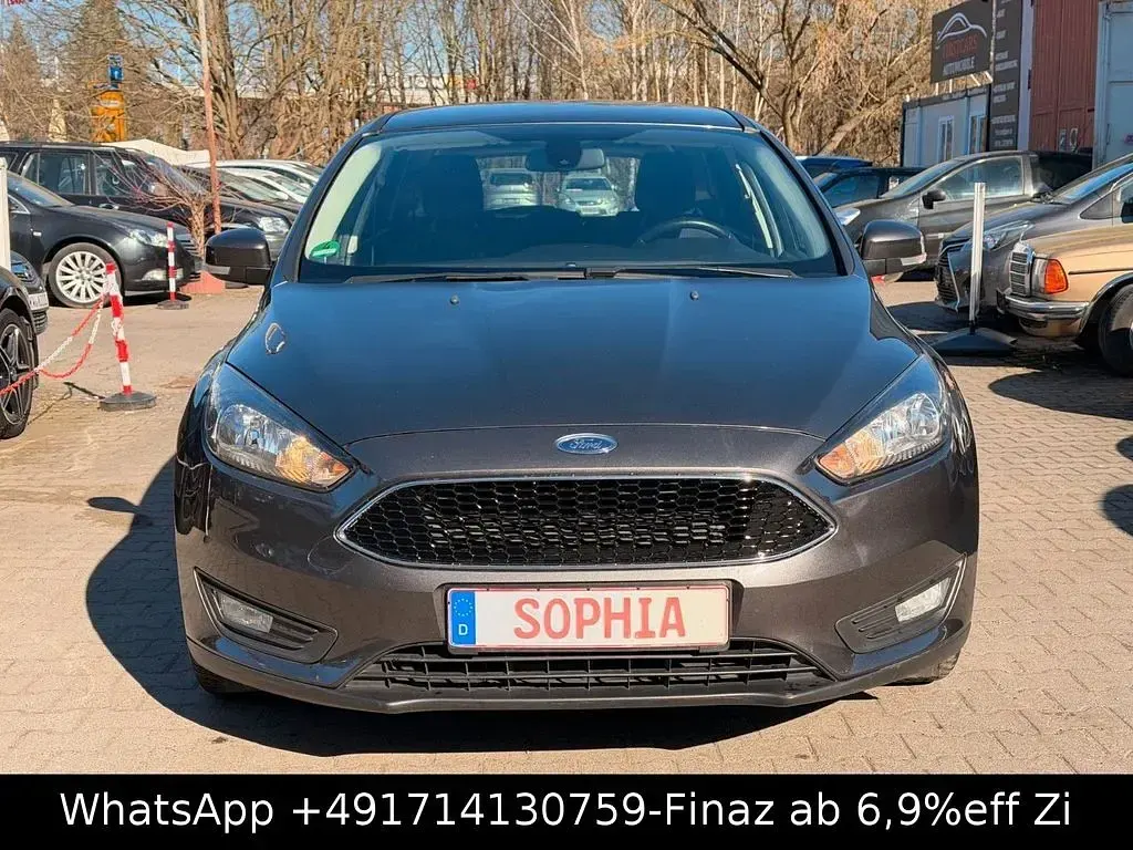 Gebraucht Ford Focus Business Edition 125 PS (91 kW) 2016 Braun Limousine