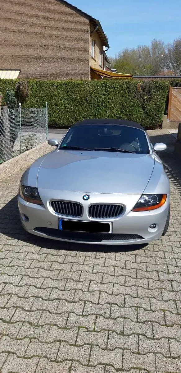 Gebraucht BMW Z4 Sport Line 170 PS (125 kW) 2003 Silber Cabrio