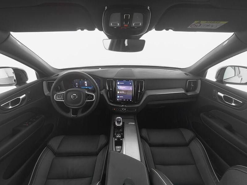 Gebraucht Volvo XC60 Plus 250 PS (183 kW) 2025 Schwarz SUV