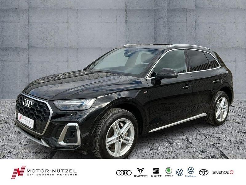 Mythosschwarz metallic Gebraucht 2022 Audi Q5 Design SUV | 44.430 € (Teuer) - Bild 1/4