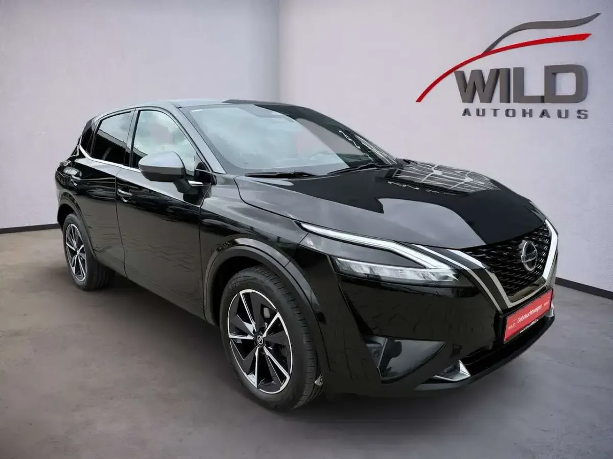 Gebraucht Nissan Qashqai Tekna 158 PS (116 kW) 2022 Black m/dark gray m SUV