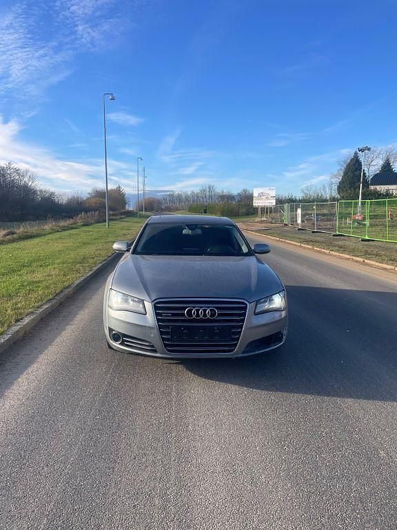 Gebraucht Audi A8 351 PS (258 kW) 2010 Grau Limousine