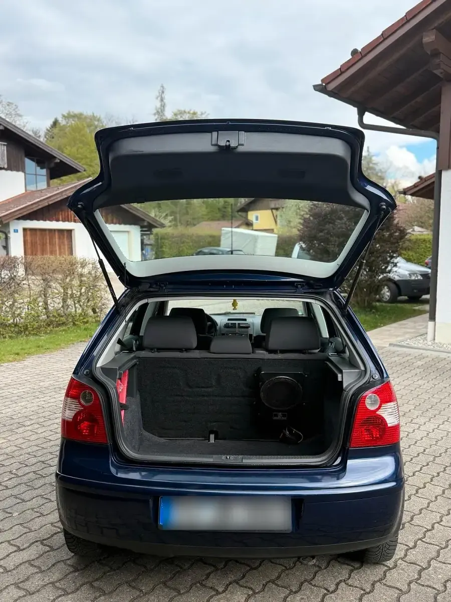 Gebraucht VW Polo 64 PS (47 kW) 2005 Blau Kleinwagen