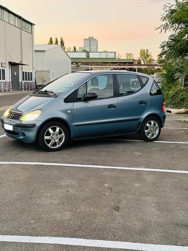Gebraucht Mercedes A160 102 PS (75 kW) 2004 Blau Kleinwagen