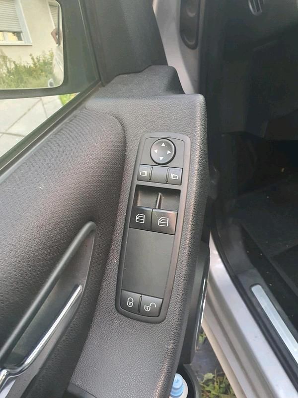 Gebraucht Mercedes B200 136 PS (100 kW) 2005 Silber Van / Kleinbus