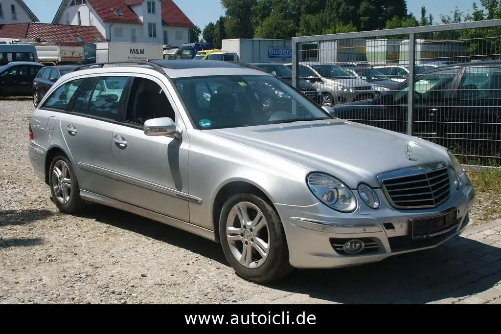 Gebraucht Mercedes E220 Avantgarde 170 PS (125 kW) 2007 Silber Kombi
