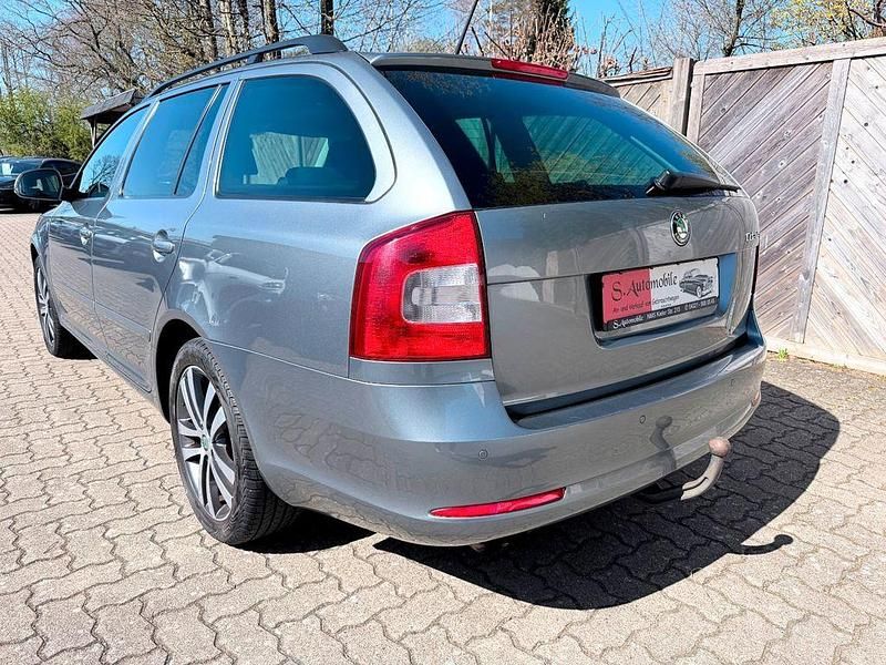Gebraucht Skoda Octavia 105 PS (77 kW) 2013 Grau Limousine