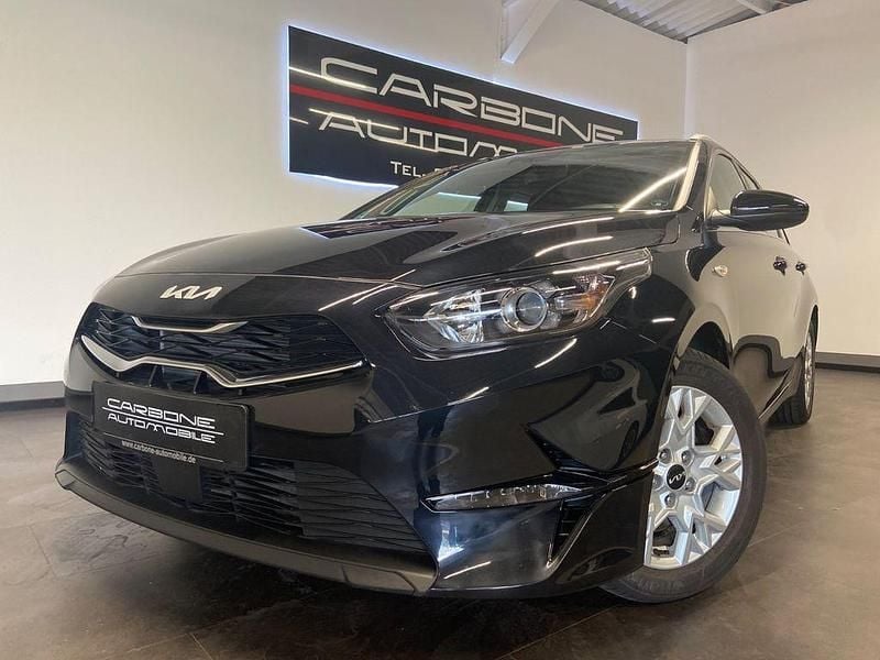 Schwarz Gebraucht 2023 Kia Ceed Sportswagon Kombi | 21.590 € (Guter Preis) - Bild 1/4