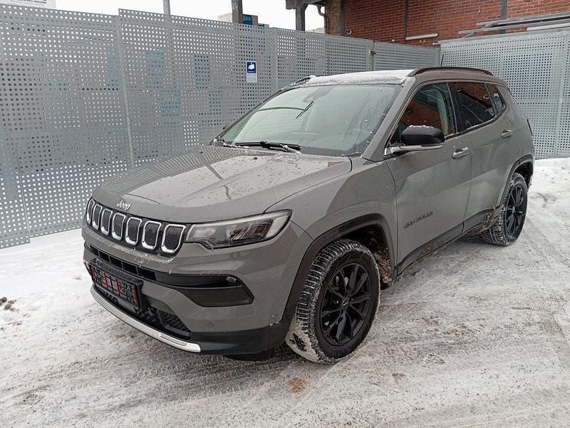 Grau Gebraucht 2021 Jeep Compass 80th Anniversary SUV | 18.999 € (Guter Preis) - Bild 1/4