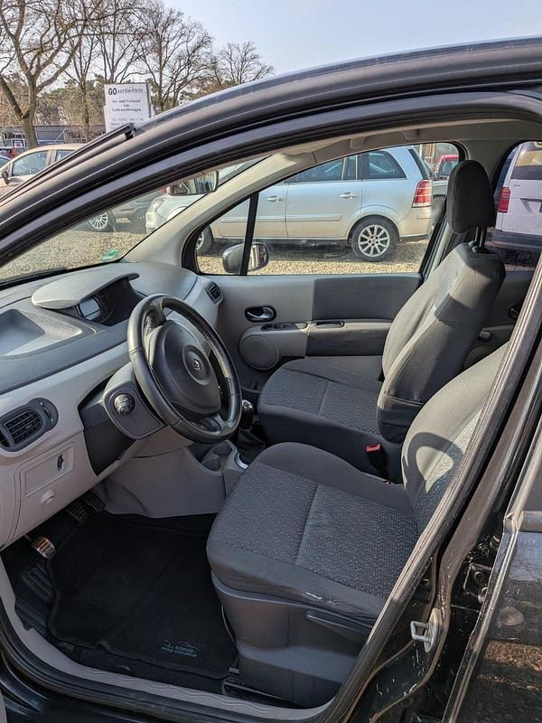 Second-hand Renault Modus 90 CP (66 kW) 2005 Negru Monovolum