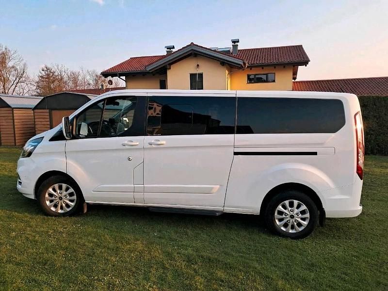 Gebraucht Ford Transit Custom 131 PS (96 kW) 2019 Weiß Van / Kleinbus