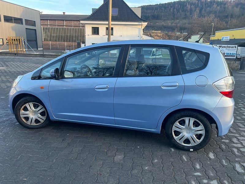 Gebraucht Honda Jazz Trend 90 PS (66 kW) 2009 Sherbet blue m. Kleinwagen
