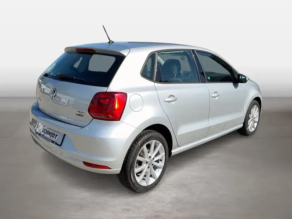 Usata VW Polo Highline 90 CV (66 kW) 2017 Argento Berlina