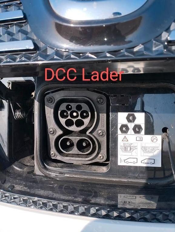 Gebraucht Dacia Spring Comfort Plus 33 kW (45 PS) 2022 Weiß Kleinwagen