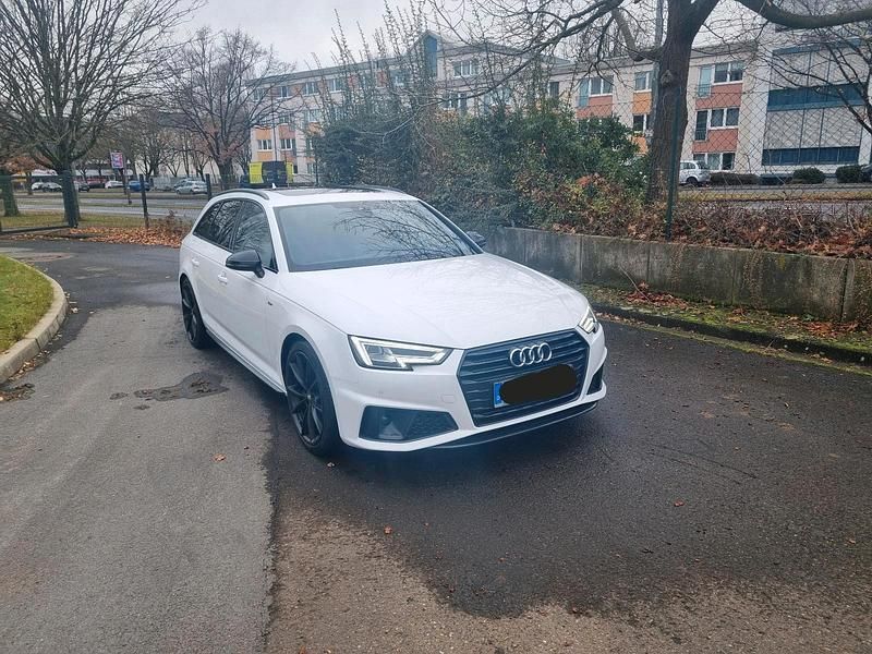 Weiß Gebraucht 2019 Audi A4 Sport Kombi | 23.000 € (Fairer Preis) - Bild 1/4