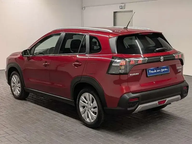 Usata Suzuki SX4 S-Cross 129 CV (94 kW) 2023 Rosso SUV