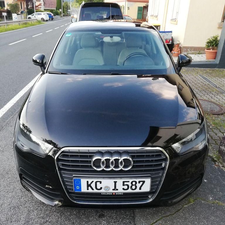Schwarz Gebraucht 2013 Audi A1 Sportback Ambition Kleinwagen | 5.500 € (Fairer Preis) - Bild 1/4