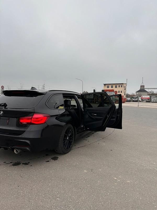 Gebraucht BMW 330 310 PS (228 kW) 2014 Schwarz Kombi