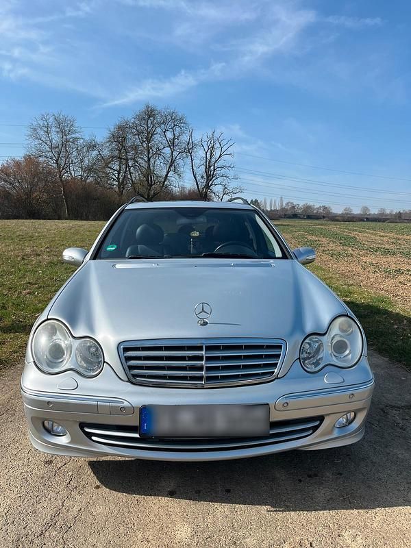 Gebraucht Mercedes C320 Avantgarde 218 PS (160 kW) 2005 Silber Kombi