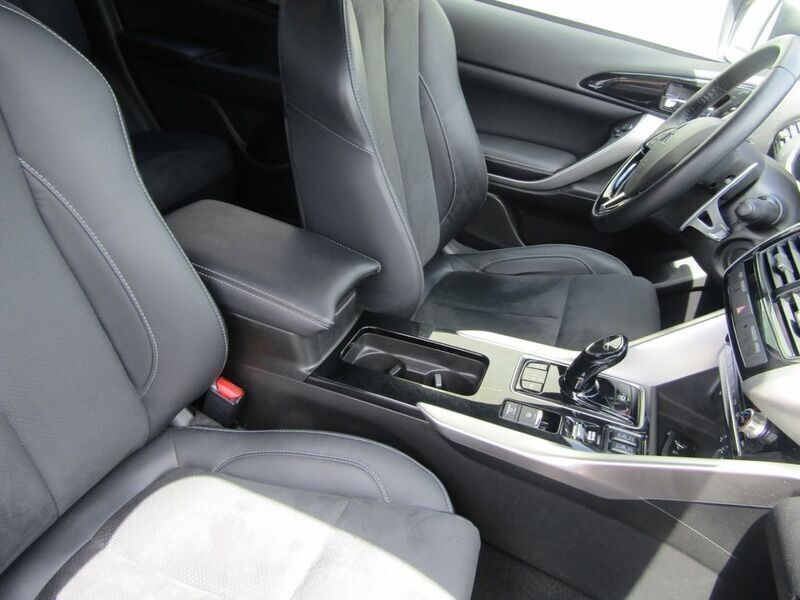 Gebraucht Mitsubishi Eclipse Cross Plus 188 PS (138 kW) 2022 Titanium grey SUV