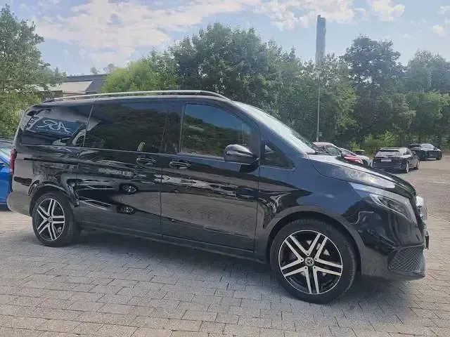 Gebraucht Mercedes V250 Edition 190 PS (139 kW) 2019 Schwarz Van / Kleinbus