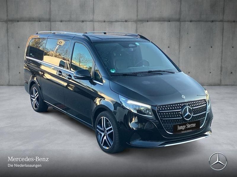 Gebraucht Mercedes V300 Avantgarde 237 PS (174 kW) 2024 Schwarz Van / Kleinbus