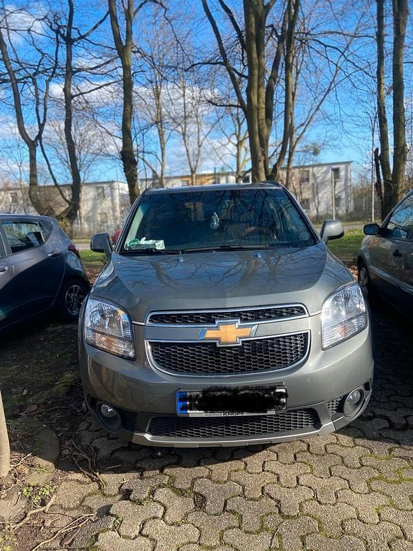 Gebraucht Chevrolet Orlando 165 PS (121 kW) 2011 Van / Kleinbus