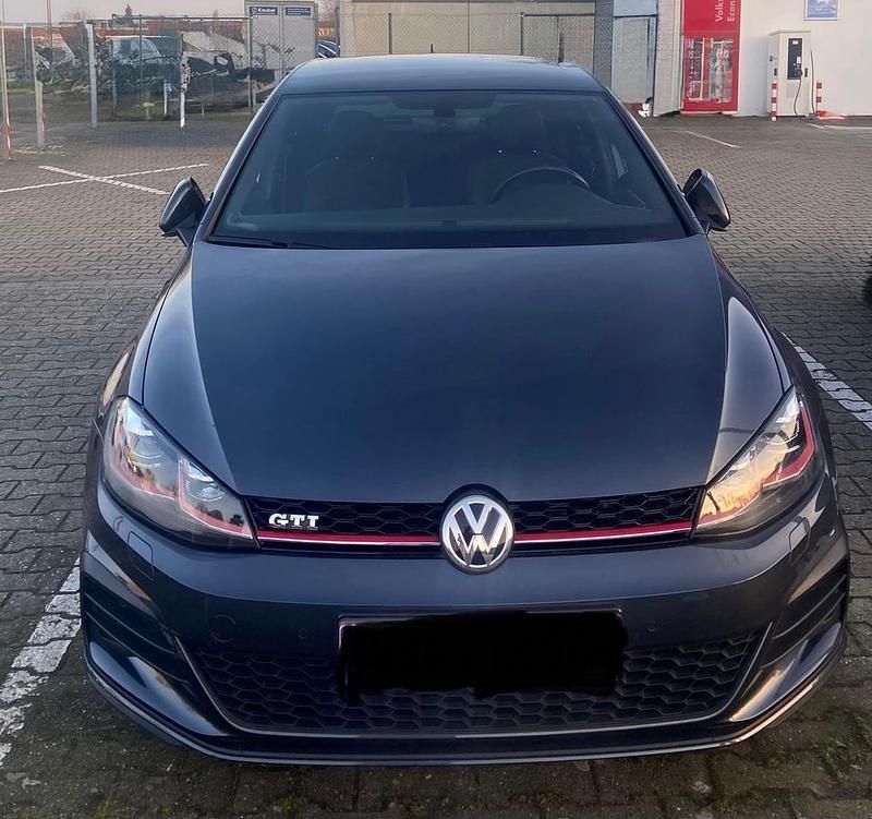Gebraucht VW Golf VII GTI 230 PS (169 kW) 2018 Blau Limousine