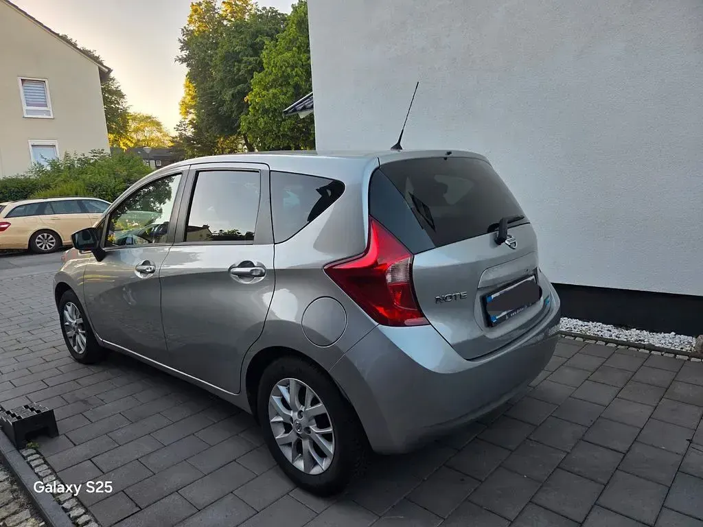 Gebraucht Nissan Note Acenta+ 90 PS (66 kW) 2016 Silber Kleinwagen