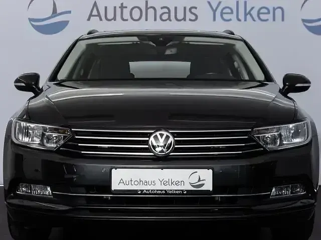 Gebraucht VW Passat Comfortline 150 PS (110 kW) 2019 Grau Limousine