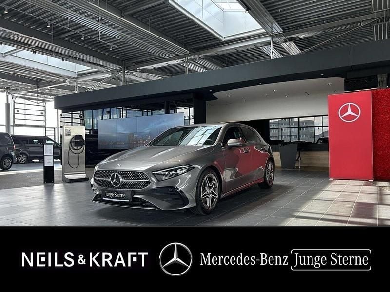 Grau Gebraucht 2024 Mercedes A180 AMG Kleinwagen | 29.970 € (Guter Preis) - Bild 1/4