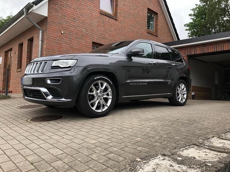 Gebraucht Jeep Grand Cherokee Summit 250 PS (183 kW) 2013 Grau SUV