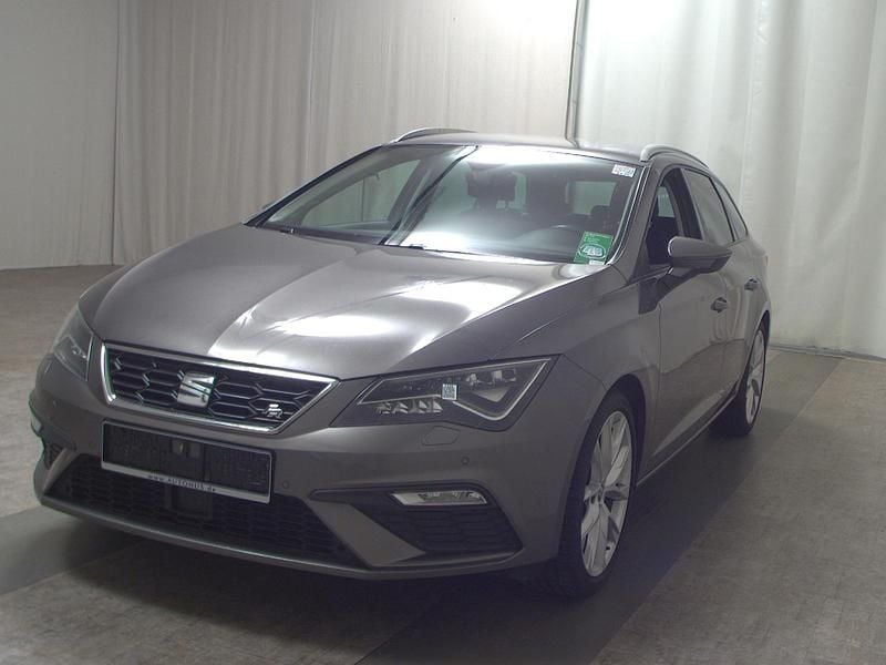 Usado Seat Leon ST FR-Line 150 HP (110 kW) 2017 Cinzento Carrinha