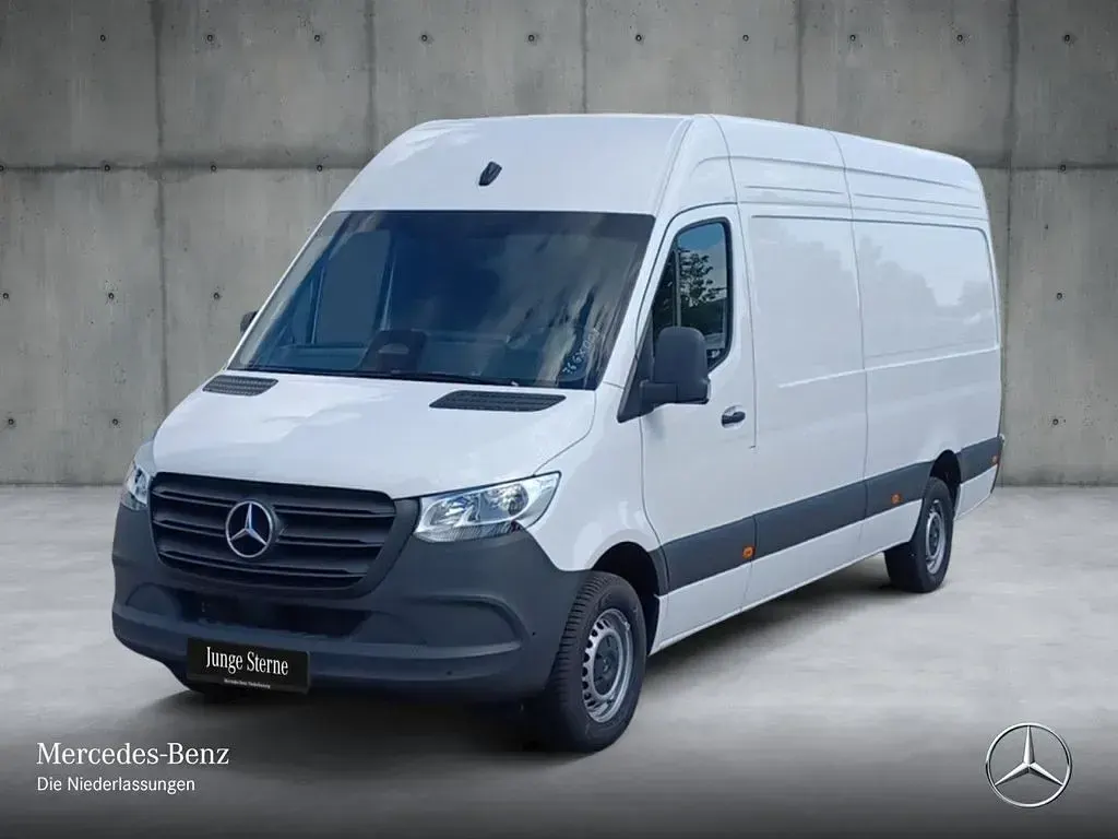 Gebraucht Mercedes Sprinter 170 PS (125 kW) 2025 Weiß Van