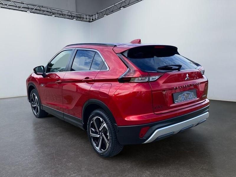 Gebraucht Mitsubishi Eclipse Cross Plus 188 PS (138 kW) 2022 Rot SUV